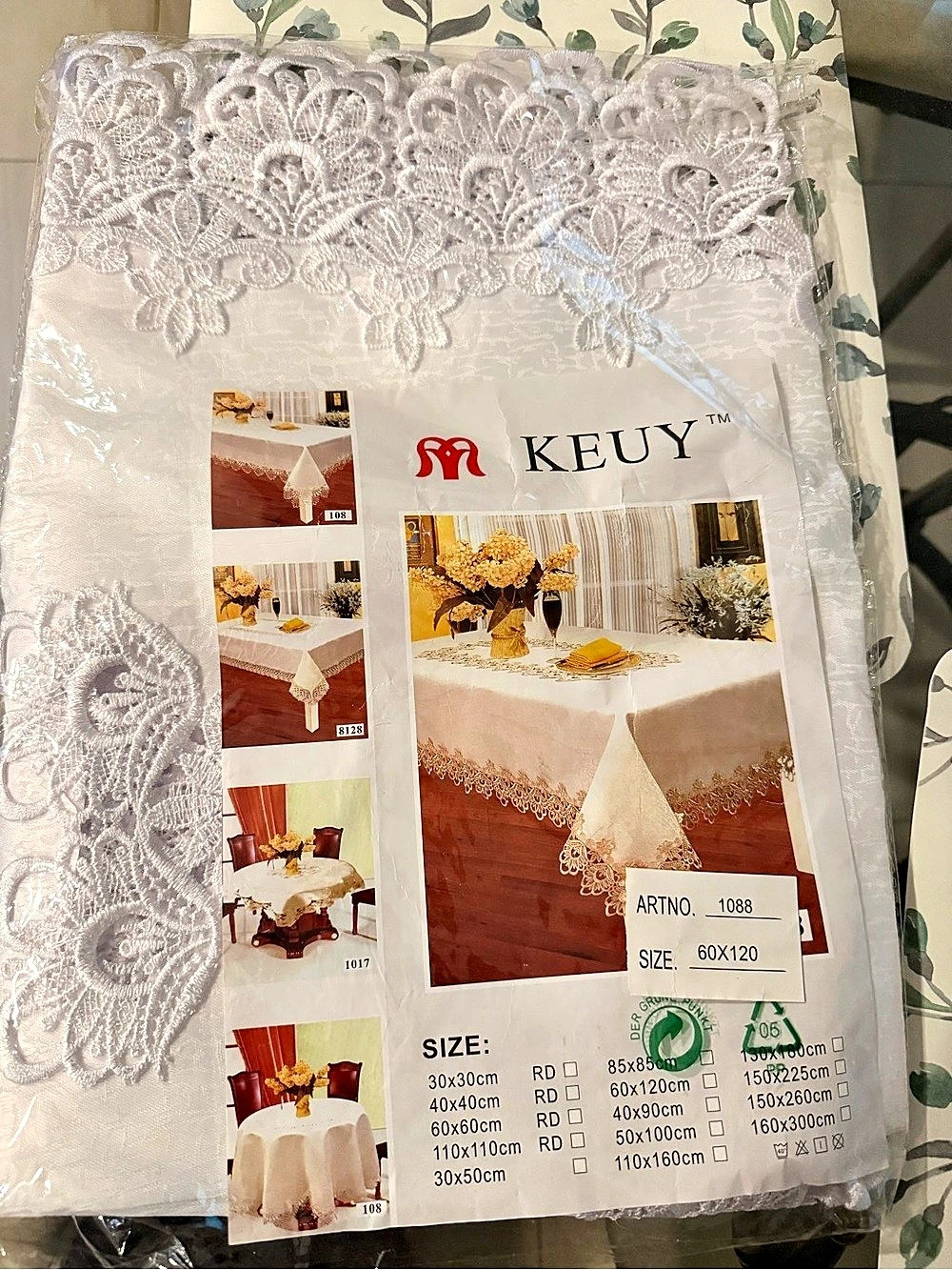 KEUY White Lace Embroidered Tablecloth 60x120 Elegant Floral Dining NWT